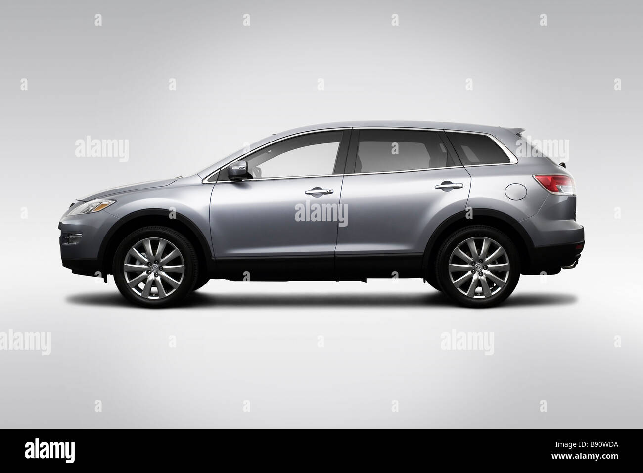 2009 Mazda CX-9 Grand Touring in argento - Driver Profilo laterale Foto Stock
