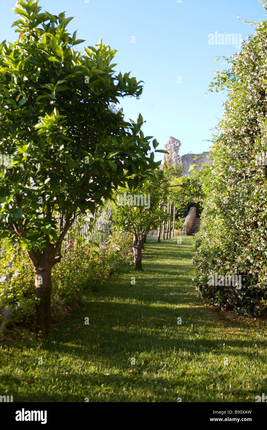 I giardini annessi all'Hotel Caruso in Ravello Foto Stock