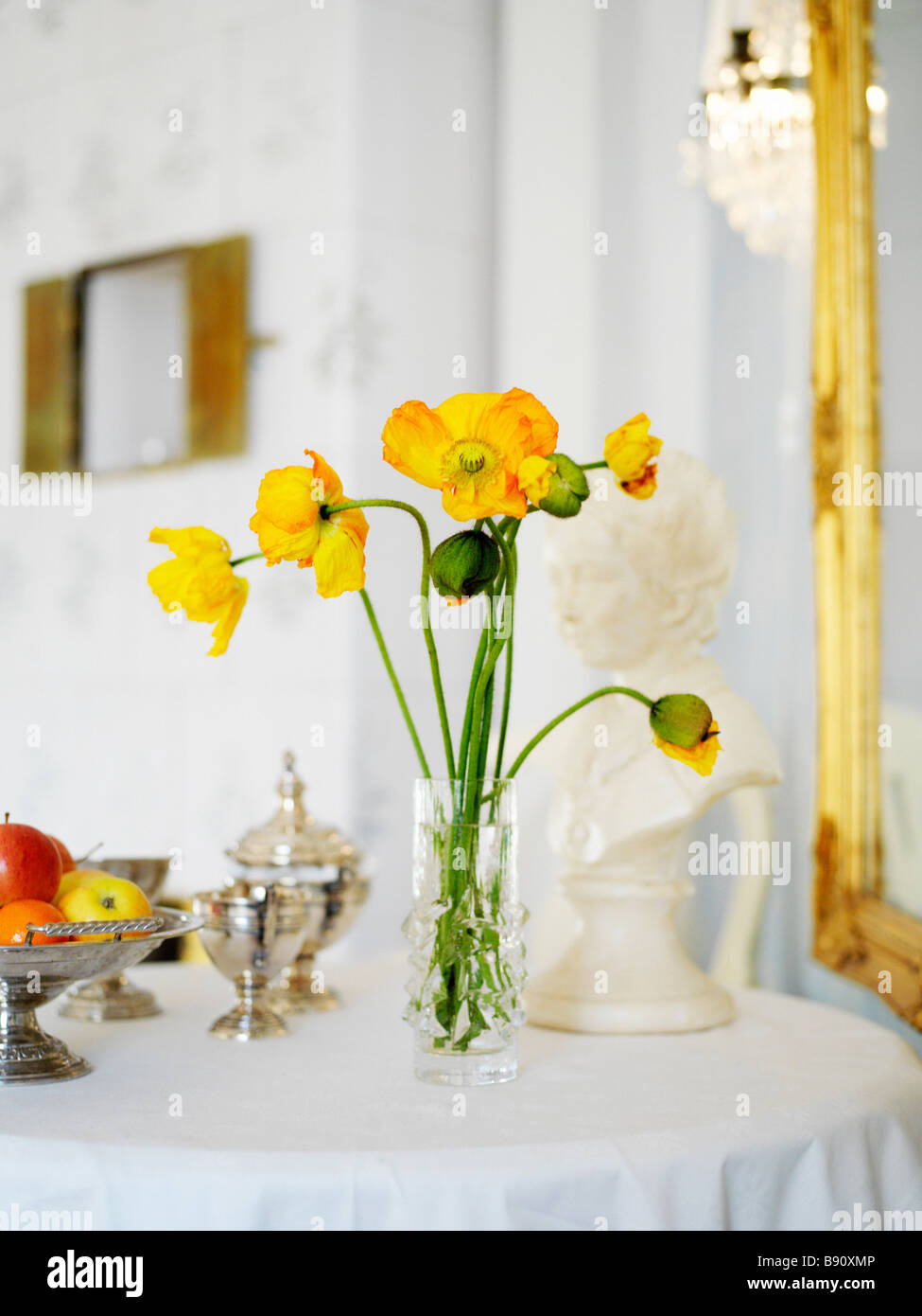 Tablecraft Vaso da fiori decorativo da tavolo in metallo, 17,8 cm, qualità commerciale per ristoranti o uso domestico