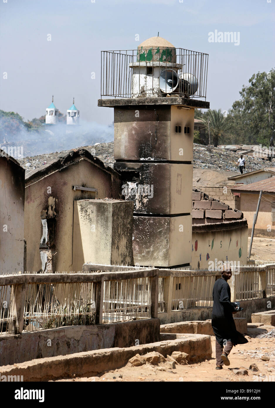 Nigeria: bruciato e devastato moschea a Jos, distrutto durante le violenze post elettorali nel novembre 2008 Foto Stock