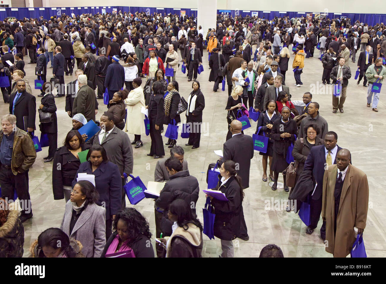 Disoccupati che cercano lavoro in Job Fair Foto Stock