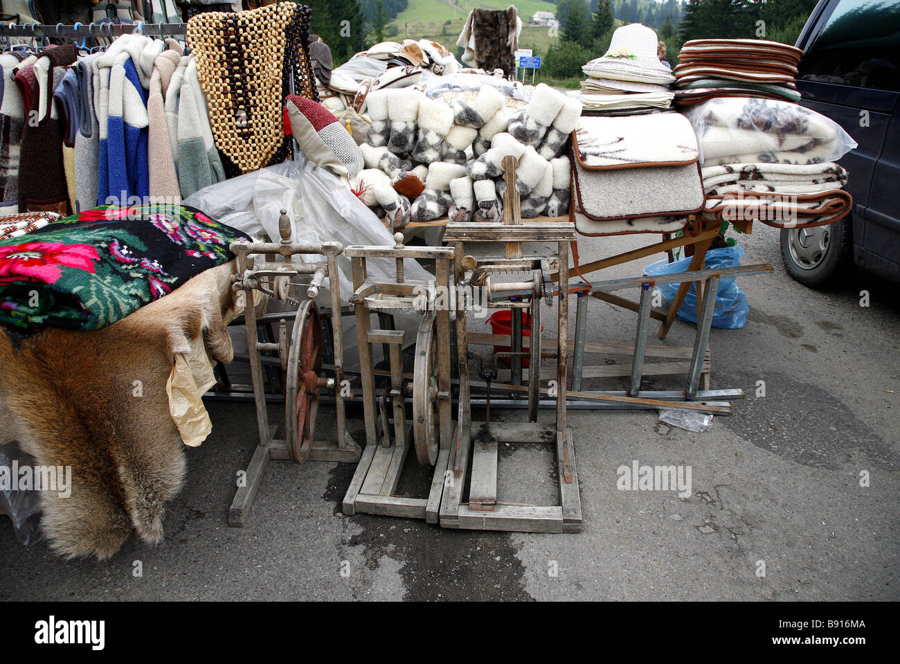 Pressione di stallo di lana & ruote piroettanti MOUNTAIN PASS UCRAINA MOUNTAIN PASS UCRAINA 30 Agosto 2007 Foto Stock