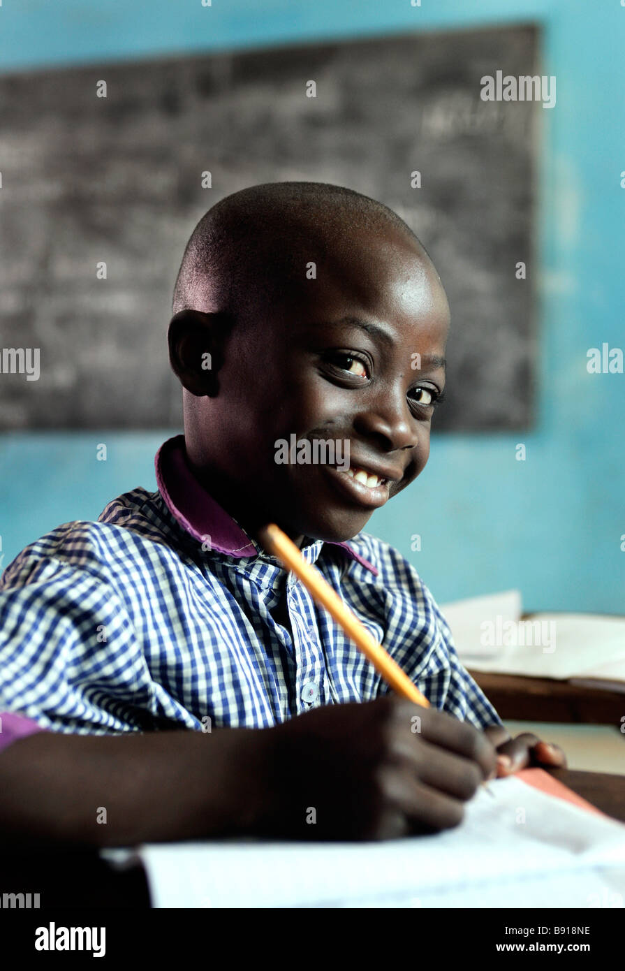 Nigeria: il ragazzo in una scuola secondaria in Shuwa Foto Stock