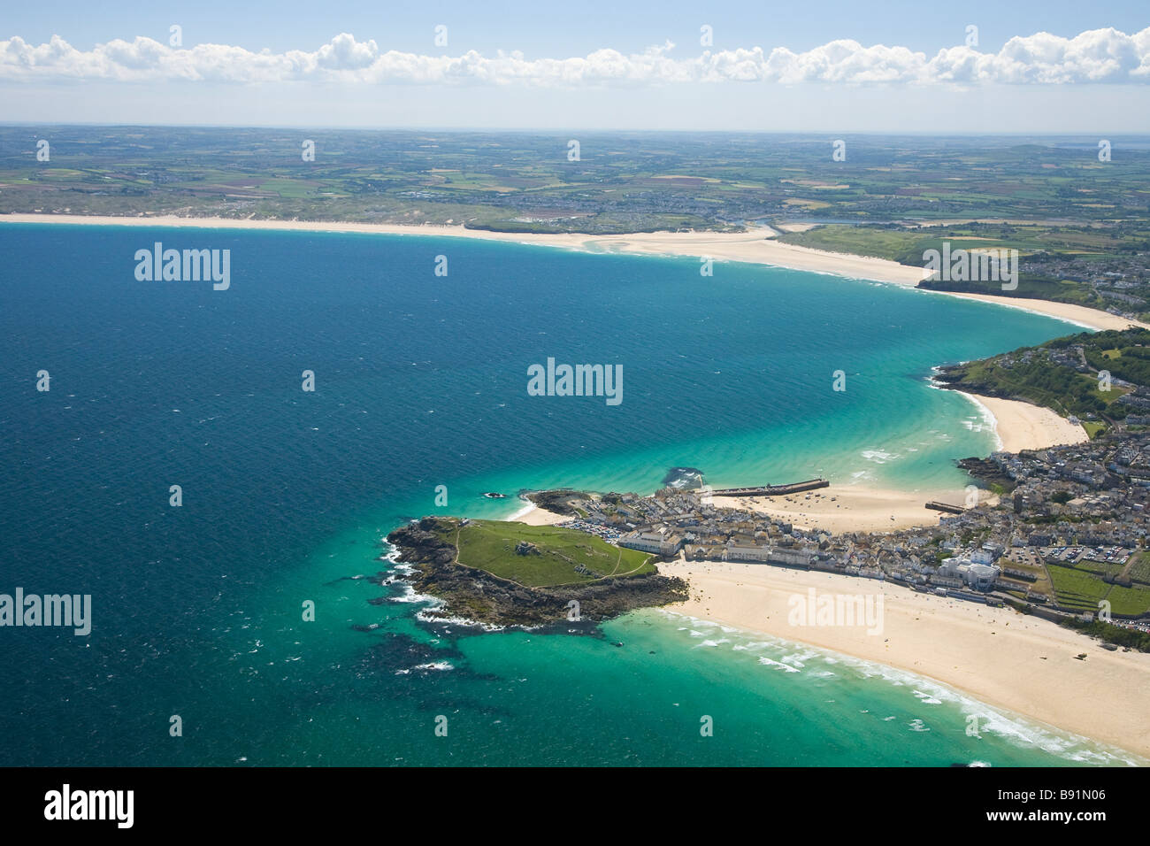 Vista aerea del litorale costa St Ives West Penwith Hayle estuario Cornwall Inghilterra UK Regno Unito GB Gran Bretagna Foto Stock