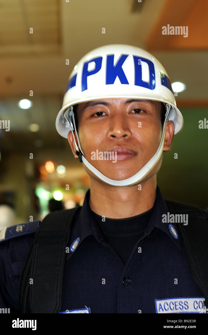 La guardia di sicurezza Mangga Dua plaza jakarta indonesia Foto Stock
