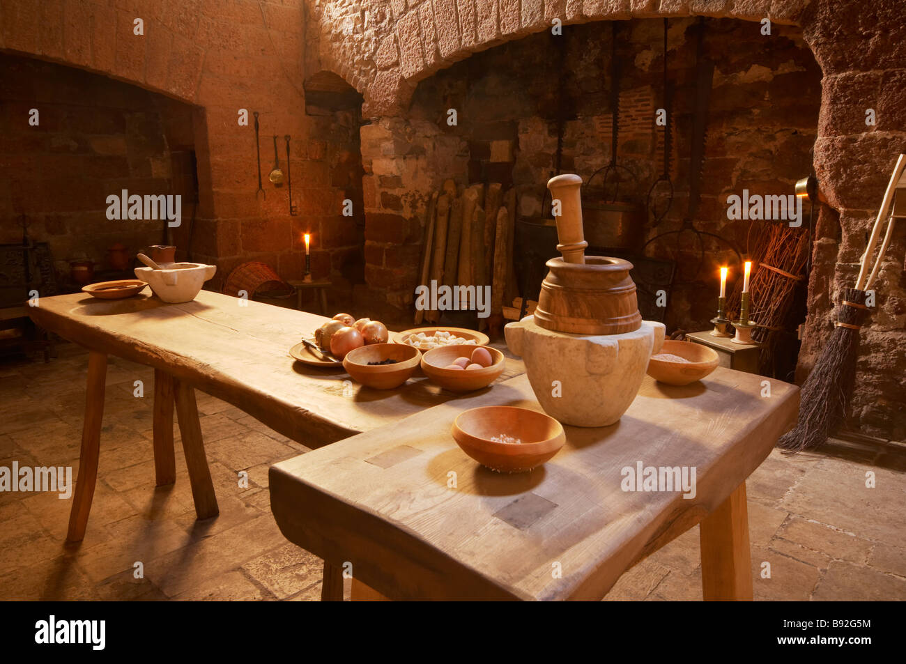 La vecchia cucina interno in St Nicholas Priory in Exeter Devon Regno Unito Foto Stock