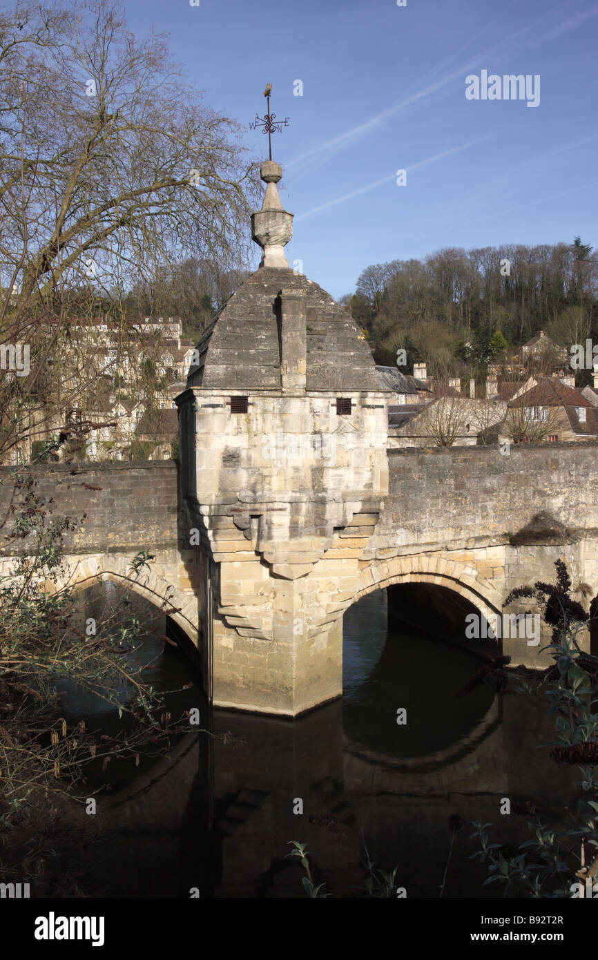 Bradford on Avon ponte strada vecchia pietra di blocco, Wiltshire, Inghilterra, Regno Unito Foto Stock