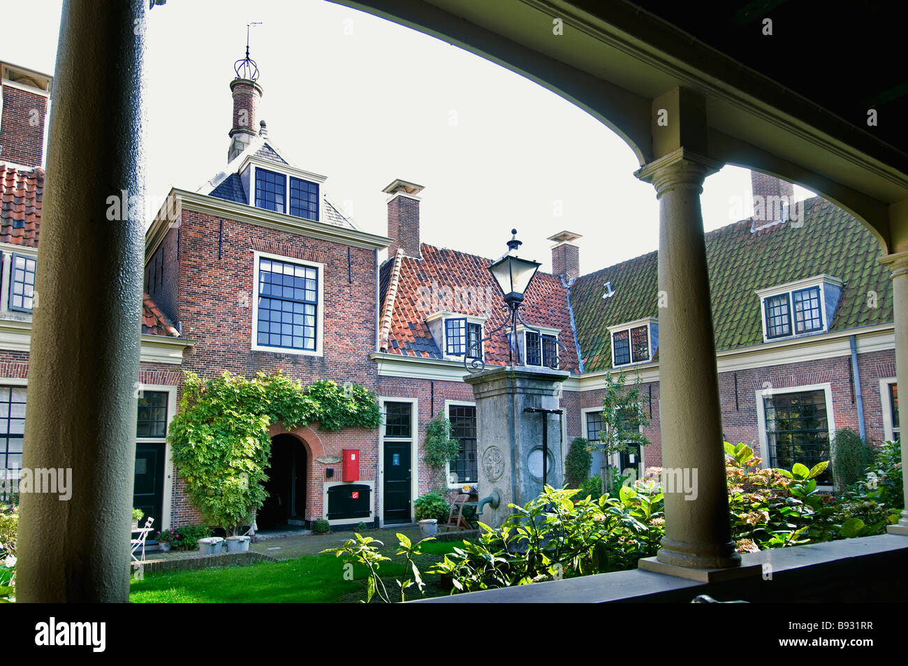 Leiden Paesi Bassi Olanda almshouse tribunale olandese Foto Stock