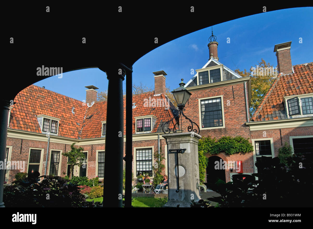 Leiden Paesi Bassi Olanda almshouse tribunale olandese Foto Stock