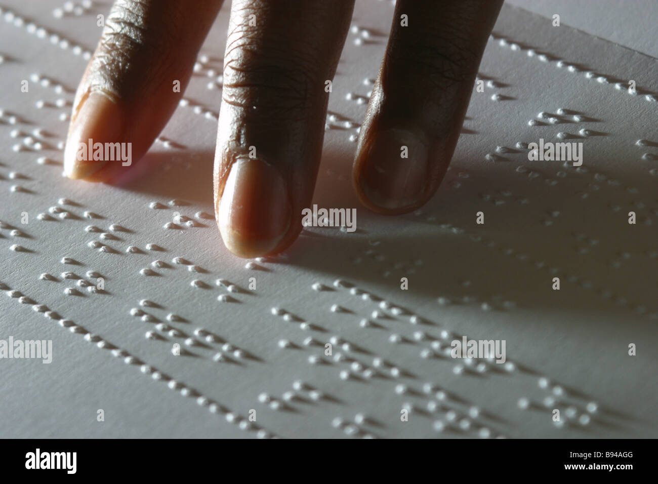In prossimità delle dita la lettura braille Foto Stock