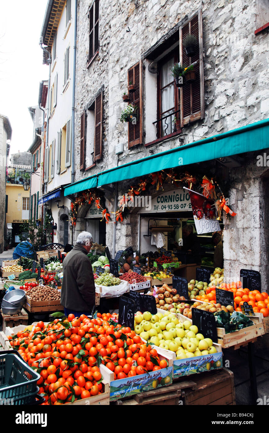 Negozio di frutta, old town Vence, Francia Foto Stock