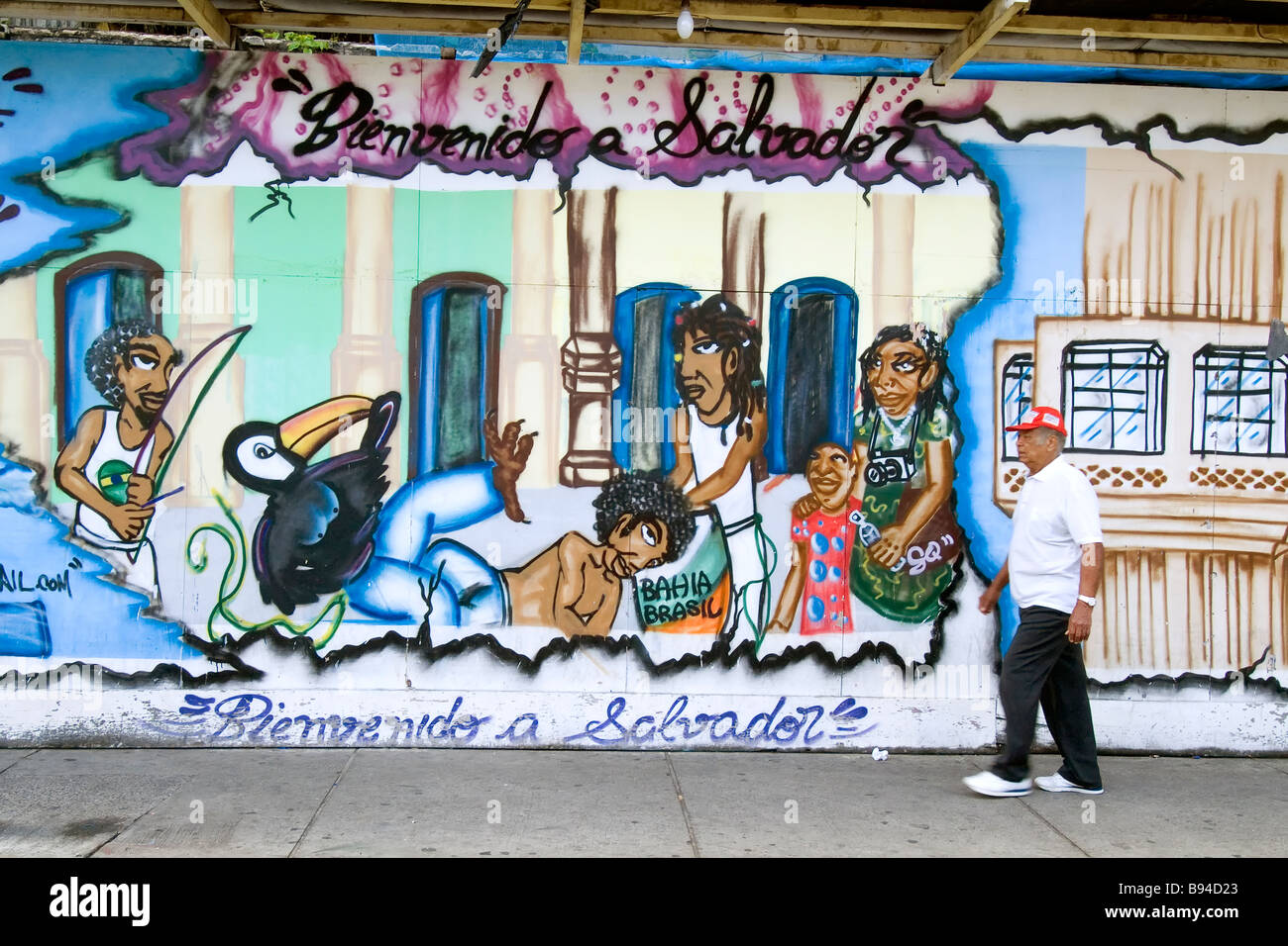 Dipinti naif illustrante le pareti di un edificio sito a Praça Municipal Praça Tomé de Souza Plaza Salvador Foto Stock