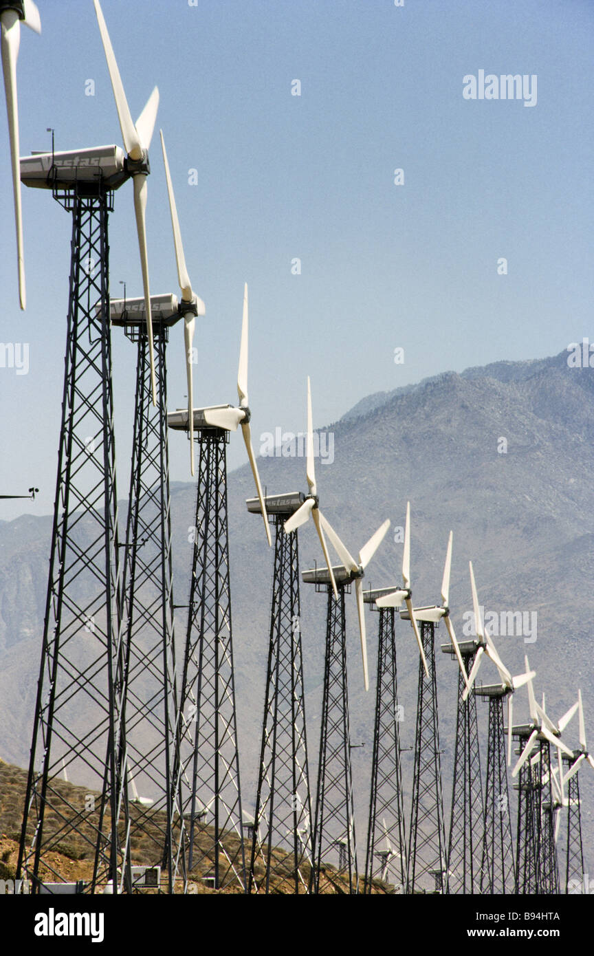 Produzione di energia, turbine eoliche, Palm Springs California Foto Stock