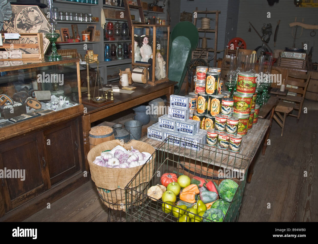 Texas Dallas Heritage Village museo vivente di storia generale interni del negozio Foto Stock