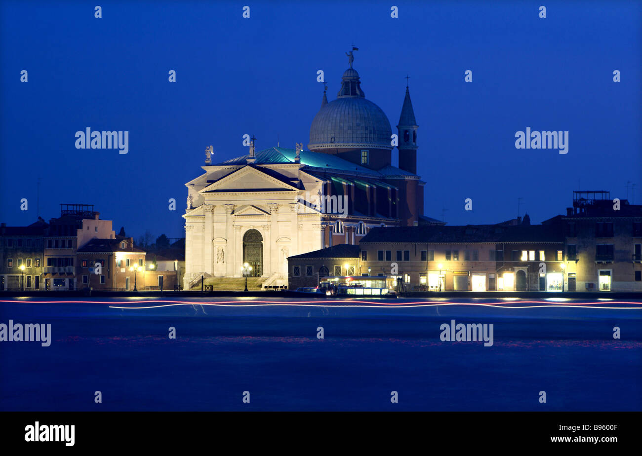 Venezia - Chiesa del Redentore a notte Foto Stock