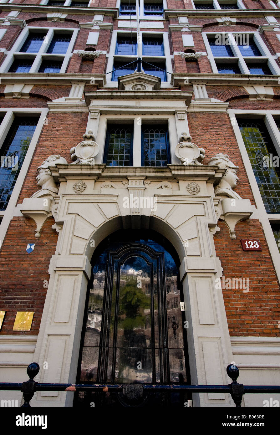 La facciata della bibloteca Philosophica Hermetica su bloemstraat Amsterdam Olanda Foto Stock