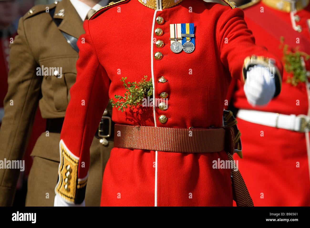 Il primo battaglione irlandese Guardie su parade presso il Victoria Barracks Windsor REGNO UNITO su il giorno di San Patrizio Foto Stock