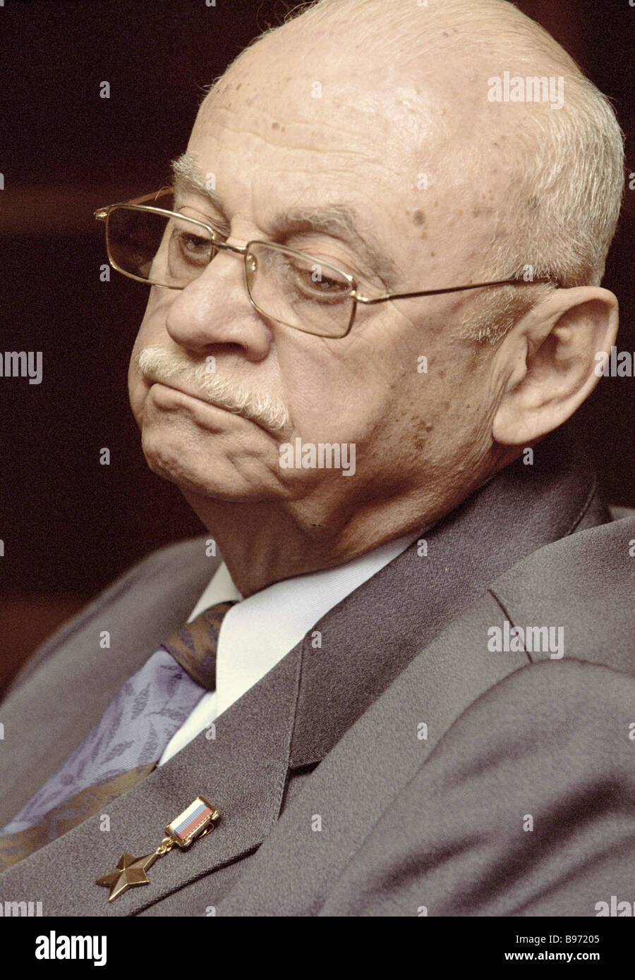 Scrittore Yury Kolesnikov eroe della Russia Foto Stock