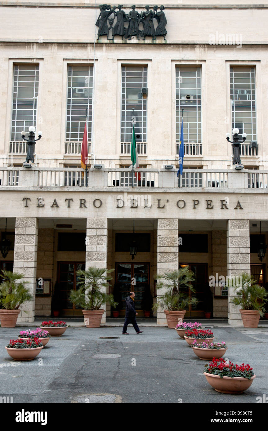 Via del Viminale Teatro dell Opera, la facciata del palazzo di opera roma lazio italia Foto Stock