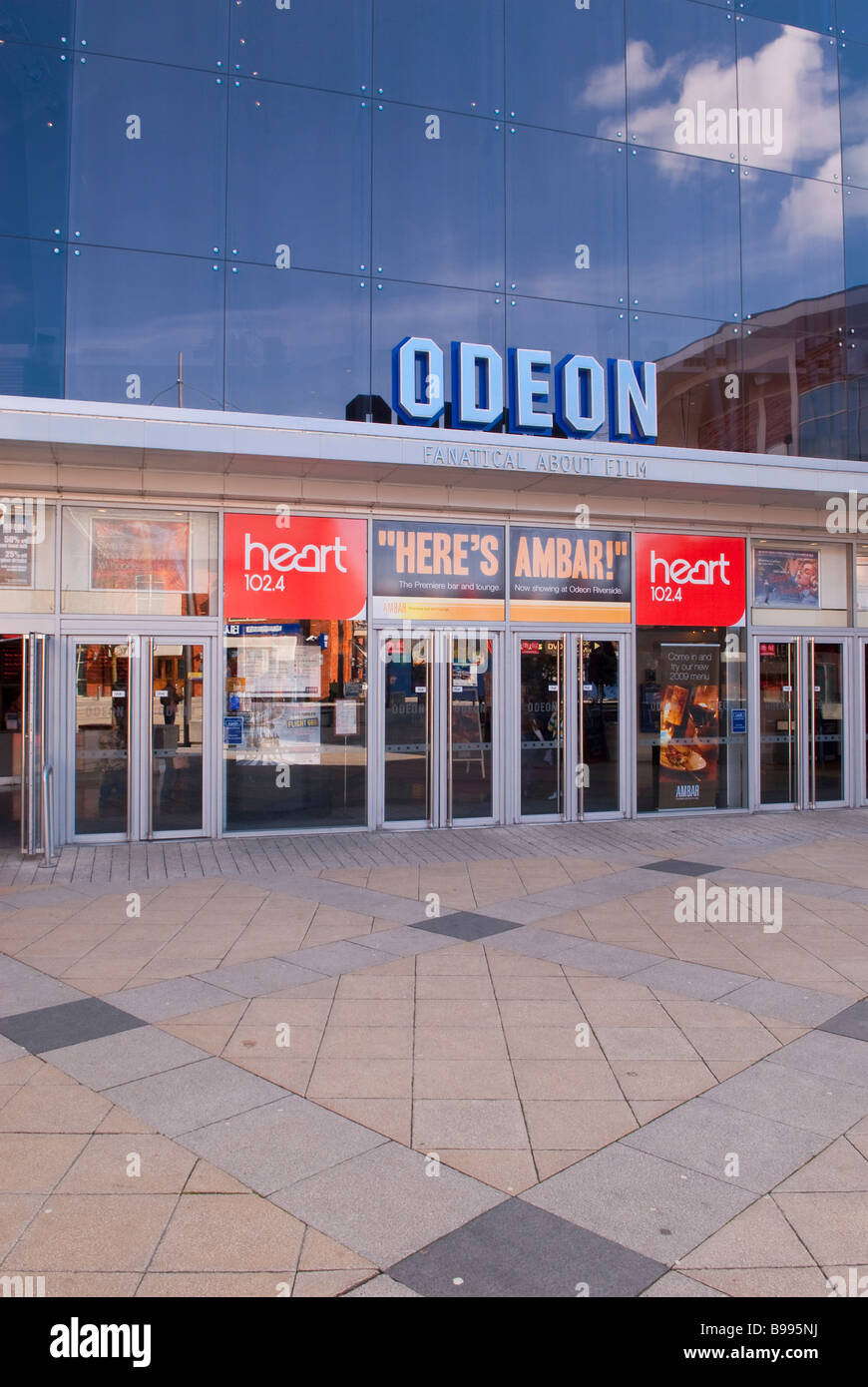 Il cinema Odeon in riva al fiume e complesso in Norwich, Norfolk, Regno Unito Foto Stock