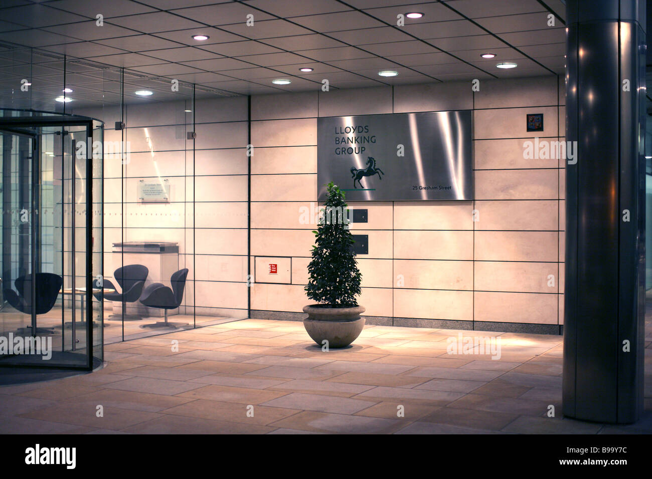 Ingresso di Lloyds Banking Group HQ nella City di Londra Foto Stock