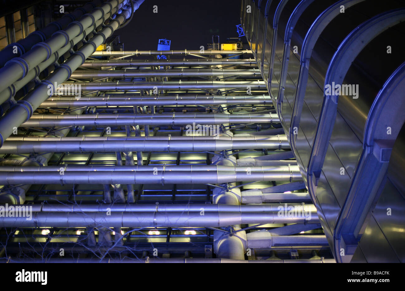 Lloyds of London edificio a notte (dettaglio) Foto Stock