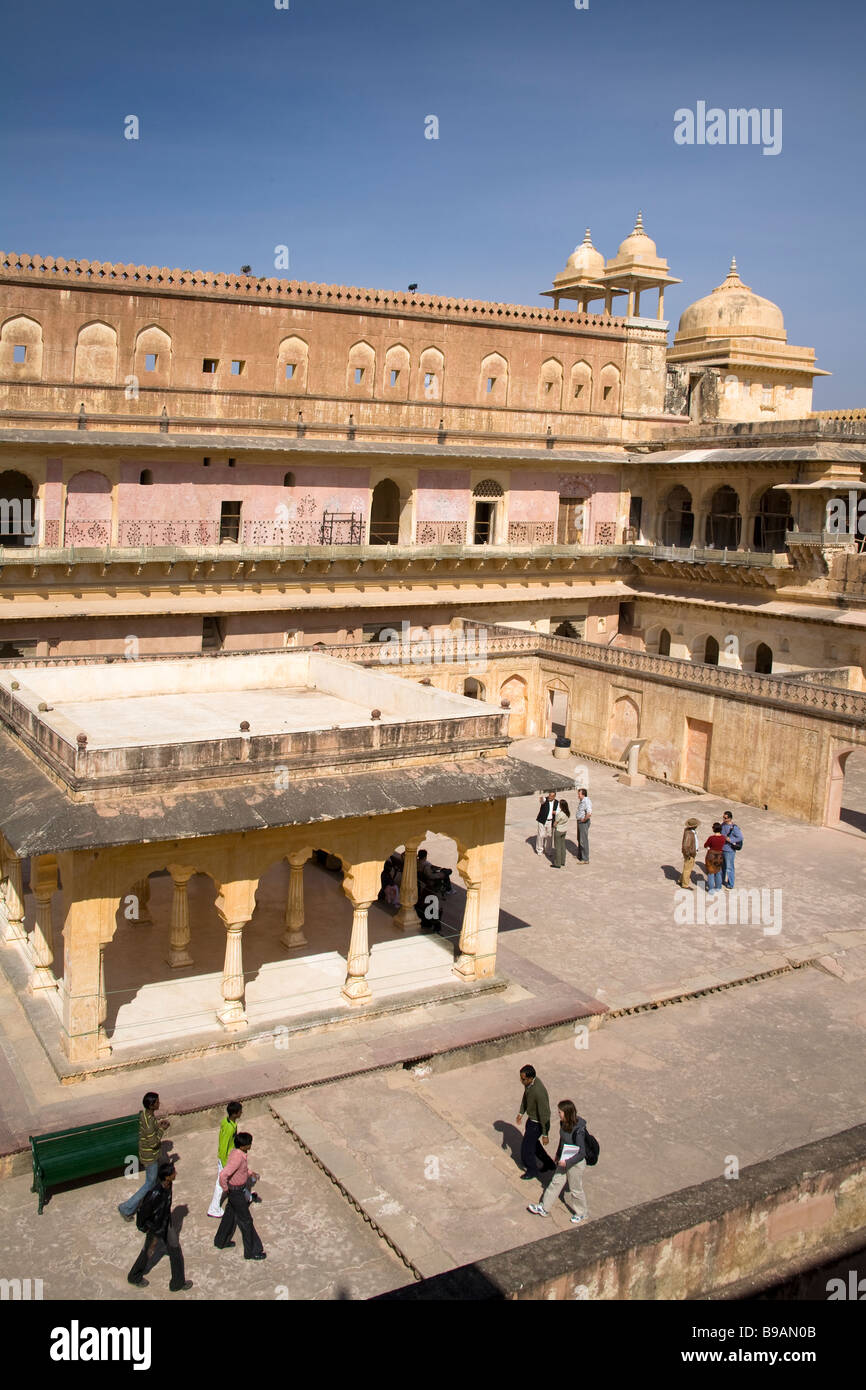 L'uomo Singh mi Palace e del cortile in Ambra Palace, noto anche come Forte Amber, ambra, vicino a Jaipur, Rajasthan, India Foto Stock