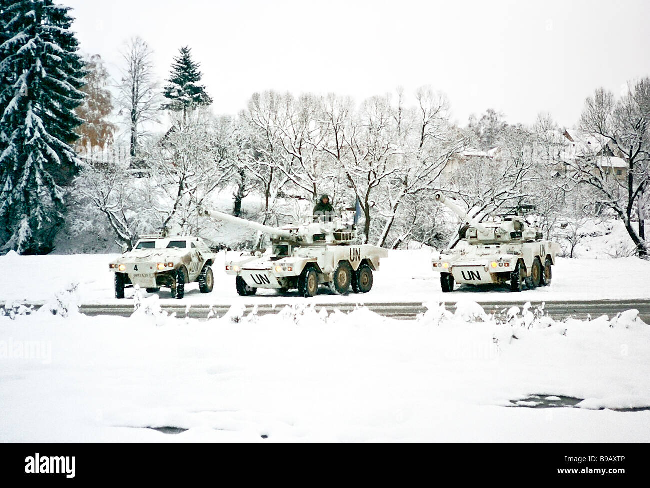 Nazioni Unite veicoli blindati Sarajevo Bosnia Europa Legione Straniera francese inverno 1993 Foto Stock