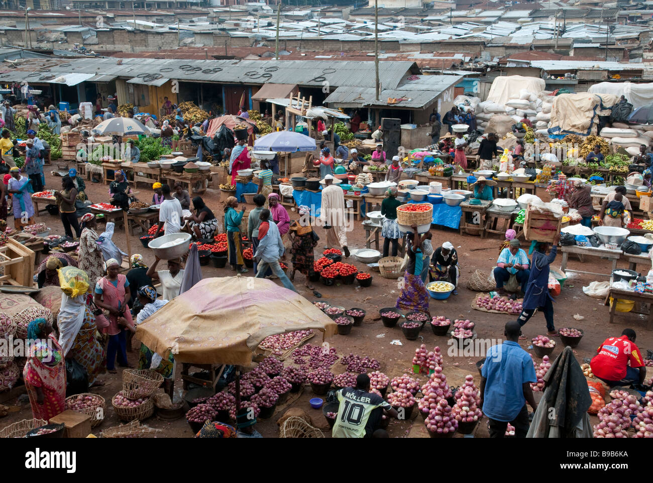Western Africa Ghana centrale Kumasi Kejita mercato è il mercato più grande in Africa occidentale Foto Stock