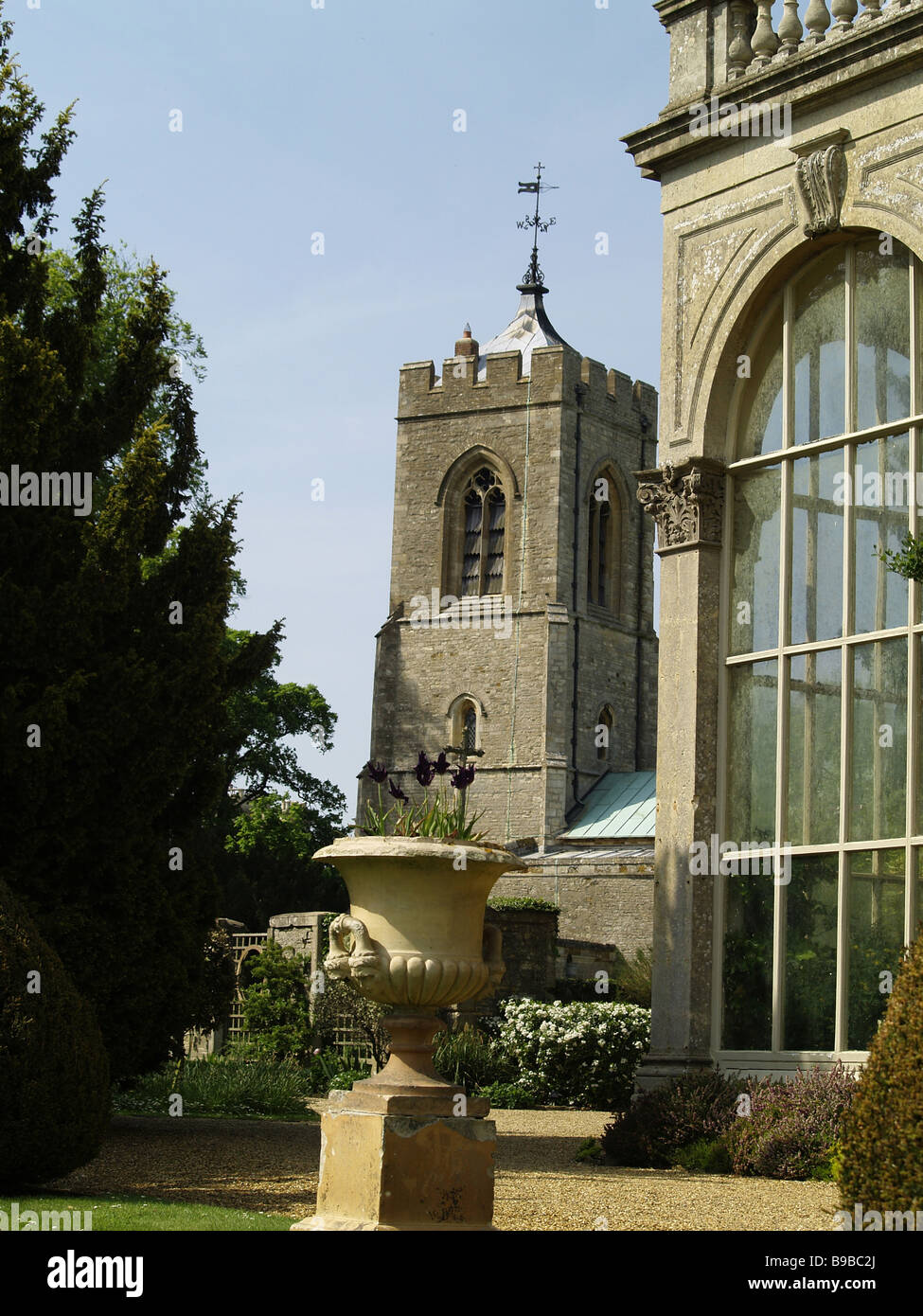 Veduta della chiesa a Castle Ashby Foto Stock