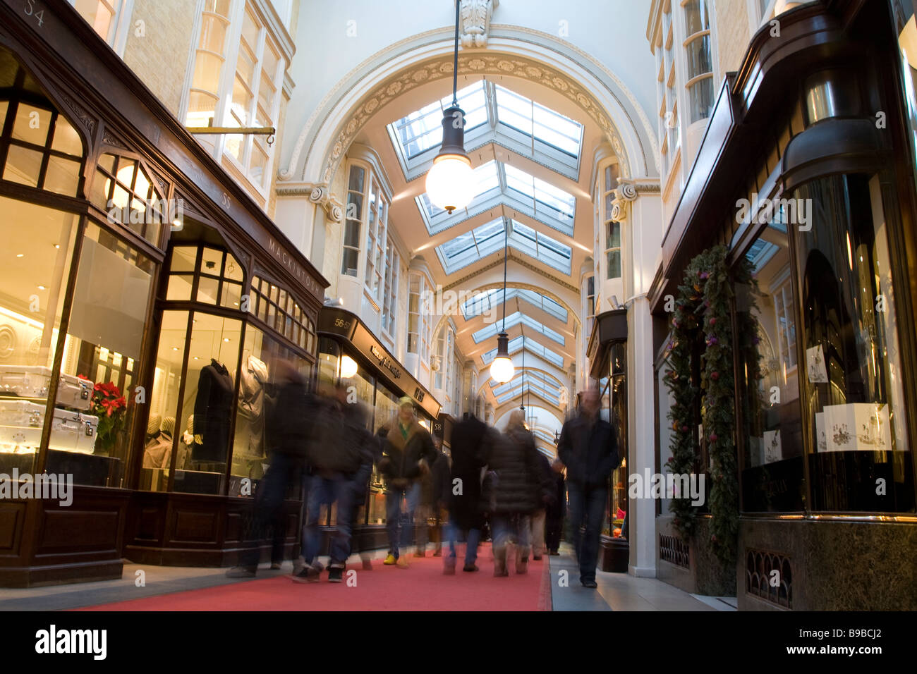 Burlington Arcade, Piccadilly, Londra, Inghilterra, Regno Unito Foto Stock