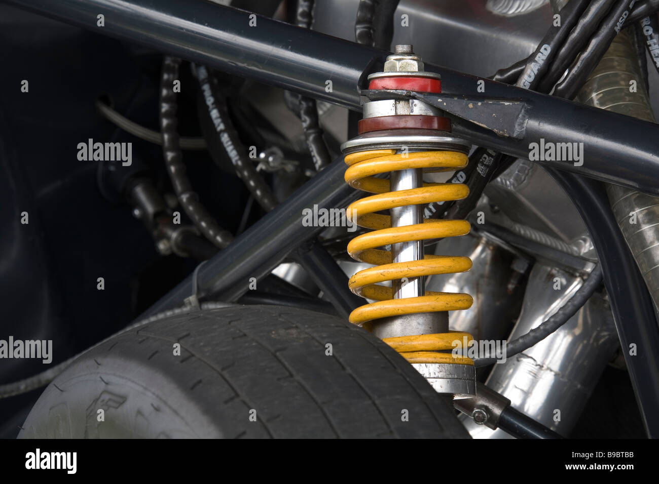 Molla di sospensione anteriore su un drag racing car Foto Stock