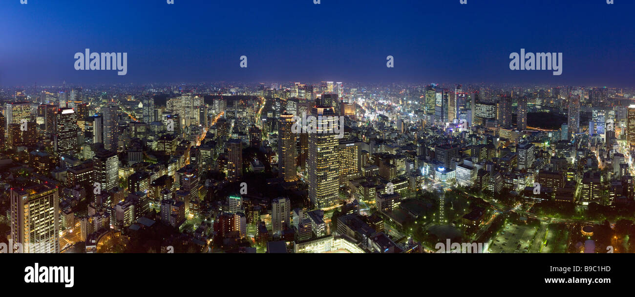 Sera cityscape di nord est Tokyo Foto Stock