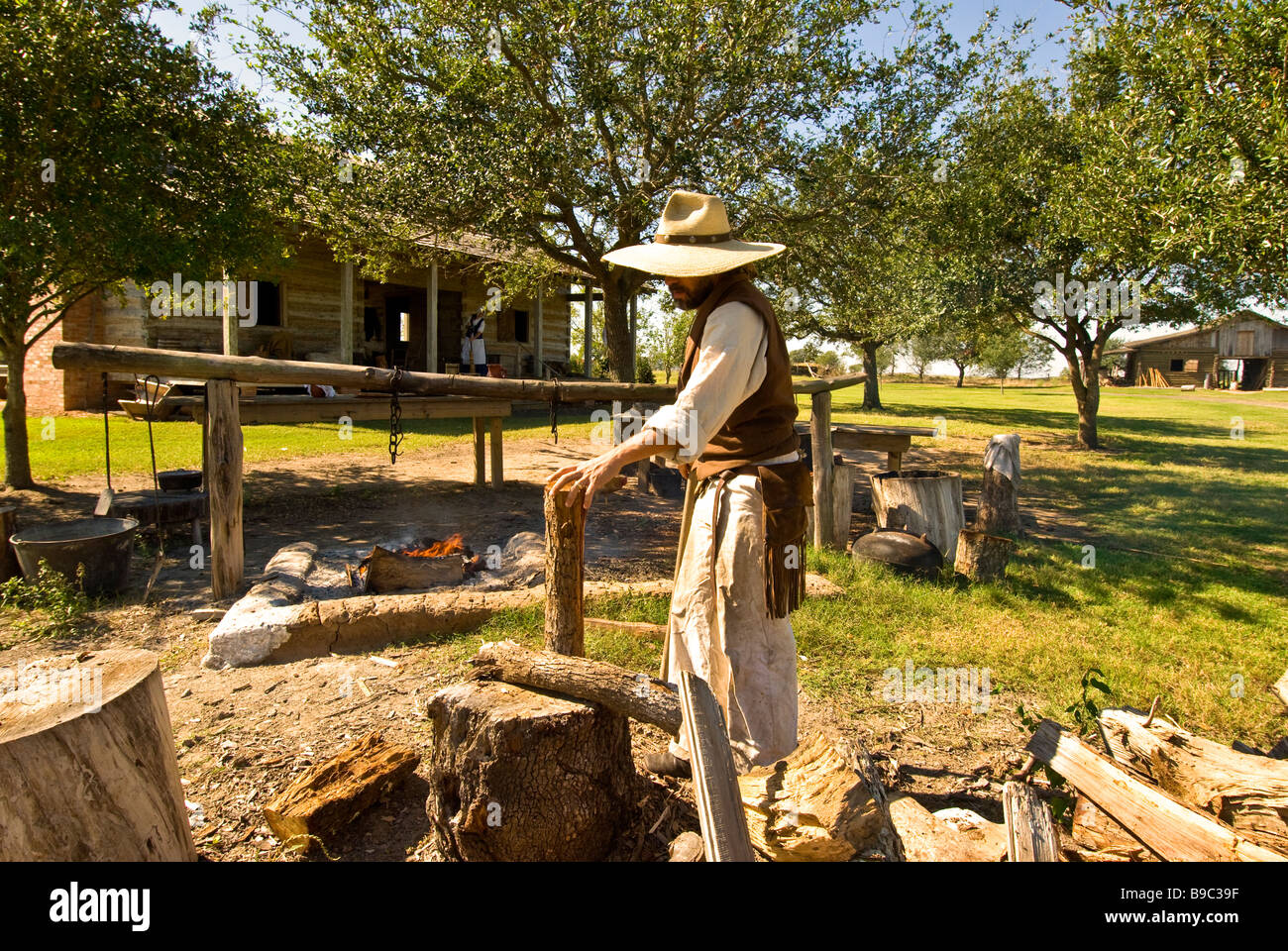 Il decantatore legno chopping 1.830 s Jones Farm Stock George Ranch Historical Park Houston Texas tx attrazione turistica Foto Stock