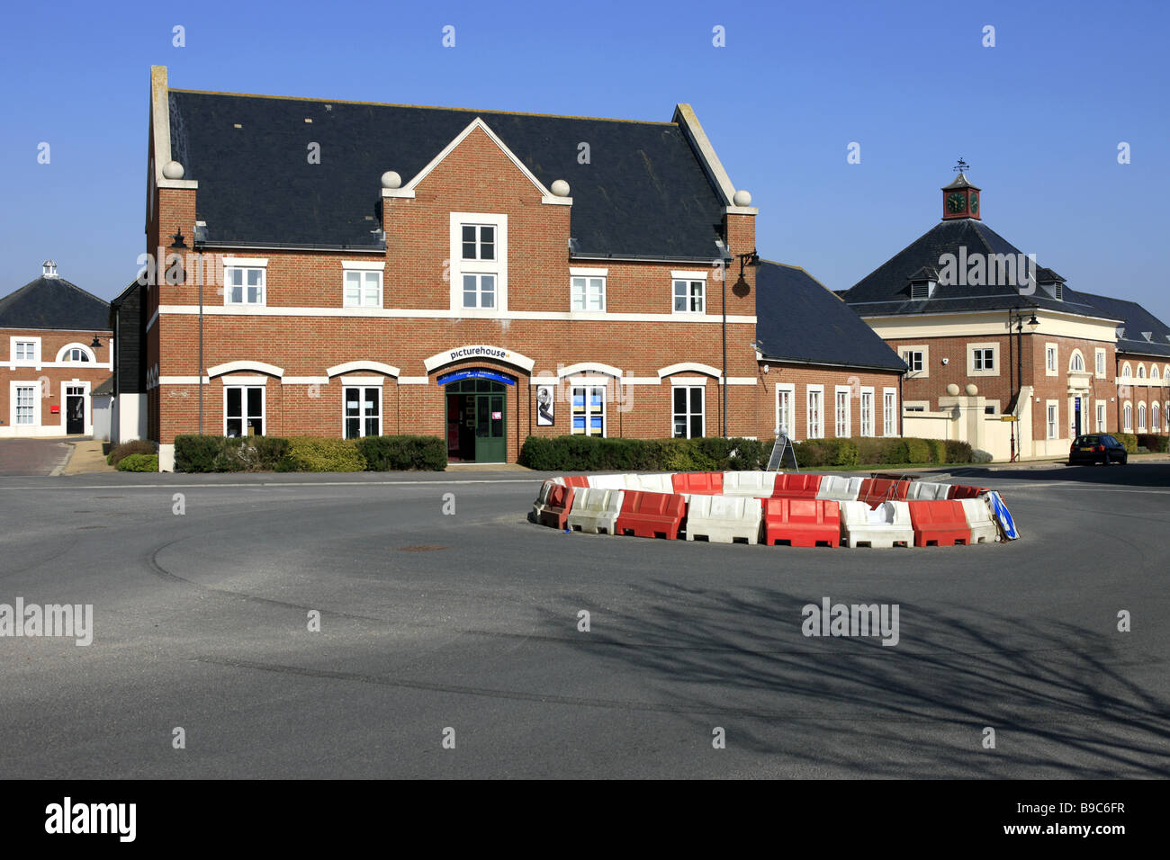 Nuova sede commerciale parte della station wagon Poundbury nr Dorchester Dorset progettato dal principe Charles Foto Stock