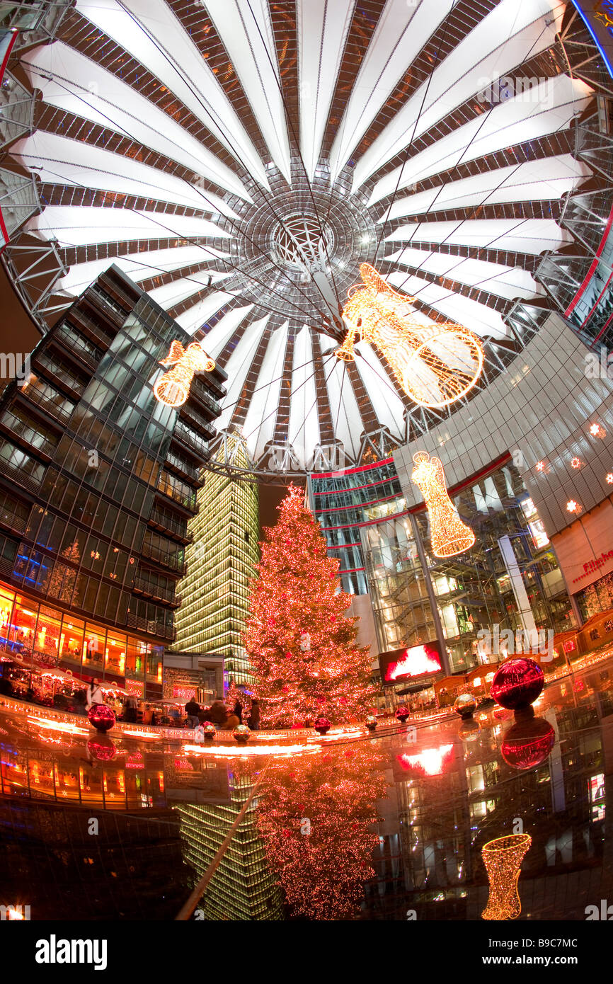Il Sony Center di Natale Potsdamer Platz Berlino Germania Foto Stock
