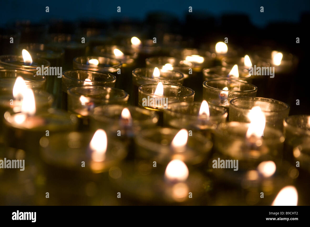 Memorial candele accese Foto Stock
