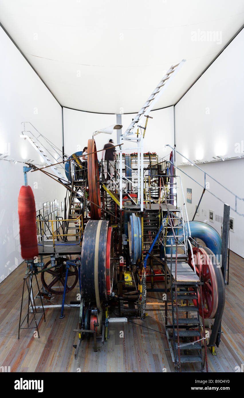 All'interno il Museo Jean Tinguely di Basilea il Cantone di Basilea città svizzera Foto Stock