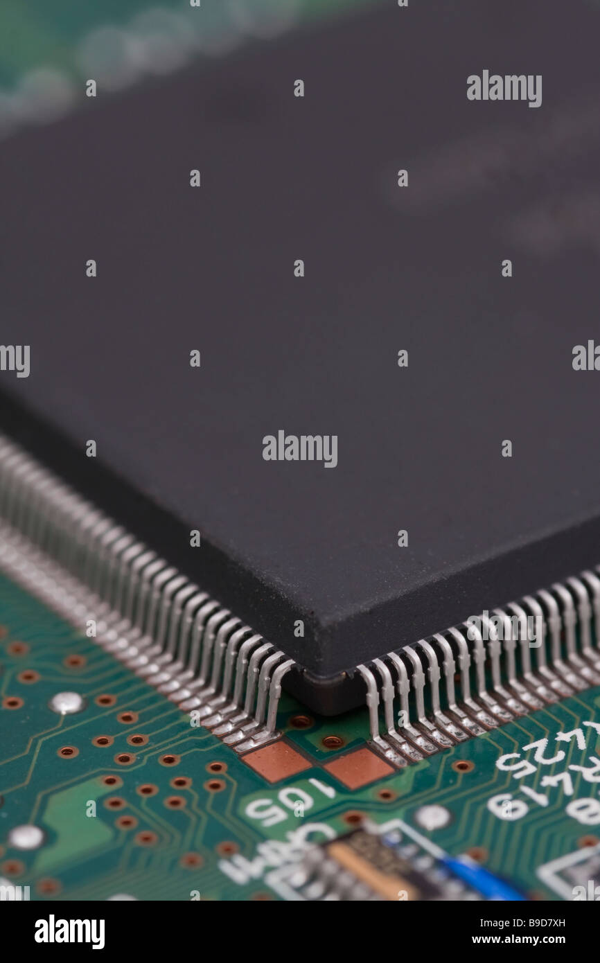Circuito integrato angolo chip perni perni numeri nero verde Foto Stock