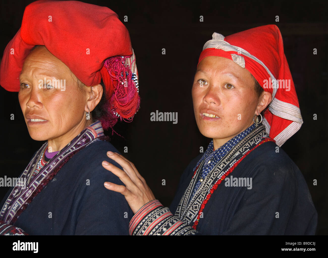Ritratto di Red Yao donne di Sapa Vietnam Foto Stock