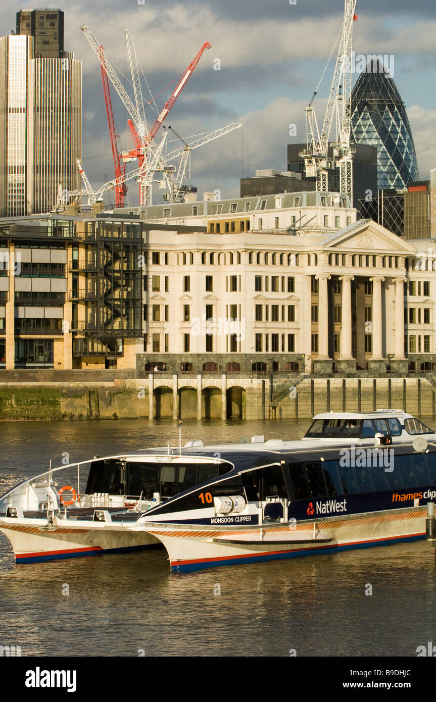 Thames Clipper sul Tamigi London Regno Unito Foto Stock