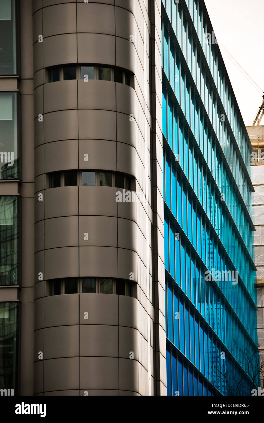 L'esterno di un edificio aziendale in Londra, Regno Unito Foto Stock