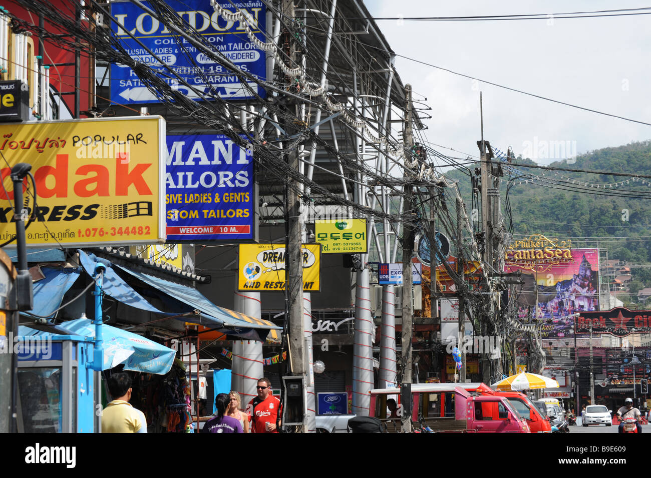 Il walking street Patong beach walking street Patong beach Phuket Thailandia Foto Stock