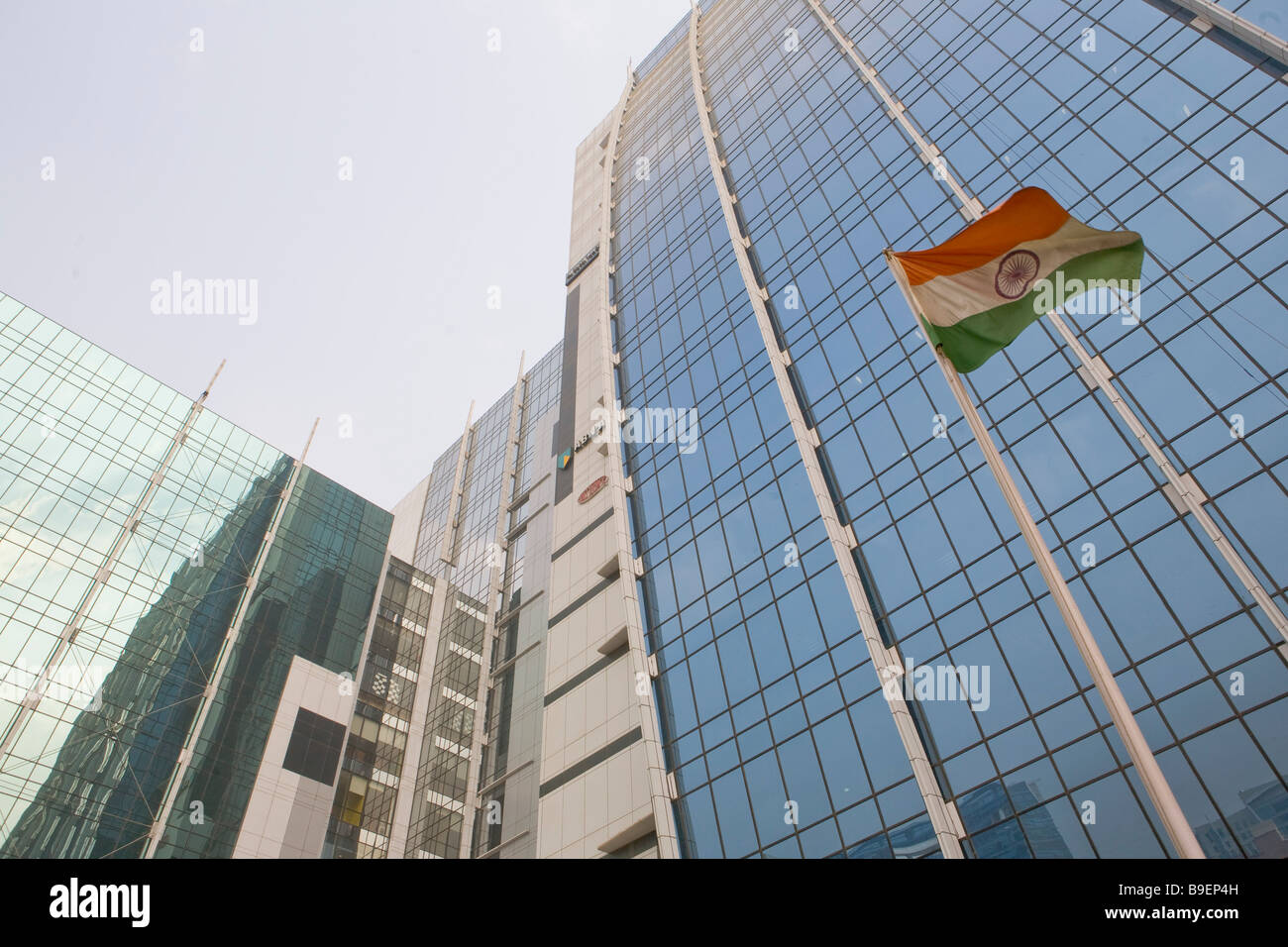 India Gurgaon Tech center 50km da Delhi bandiera indiana Foto Stock