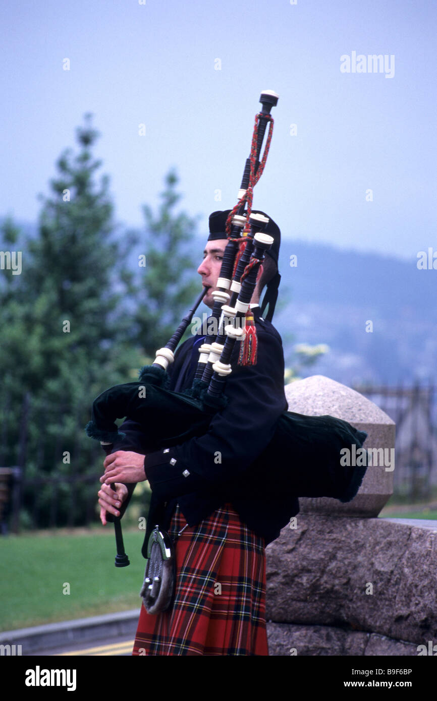 AAR Cornamusa scozzese Highland argentata con custodia