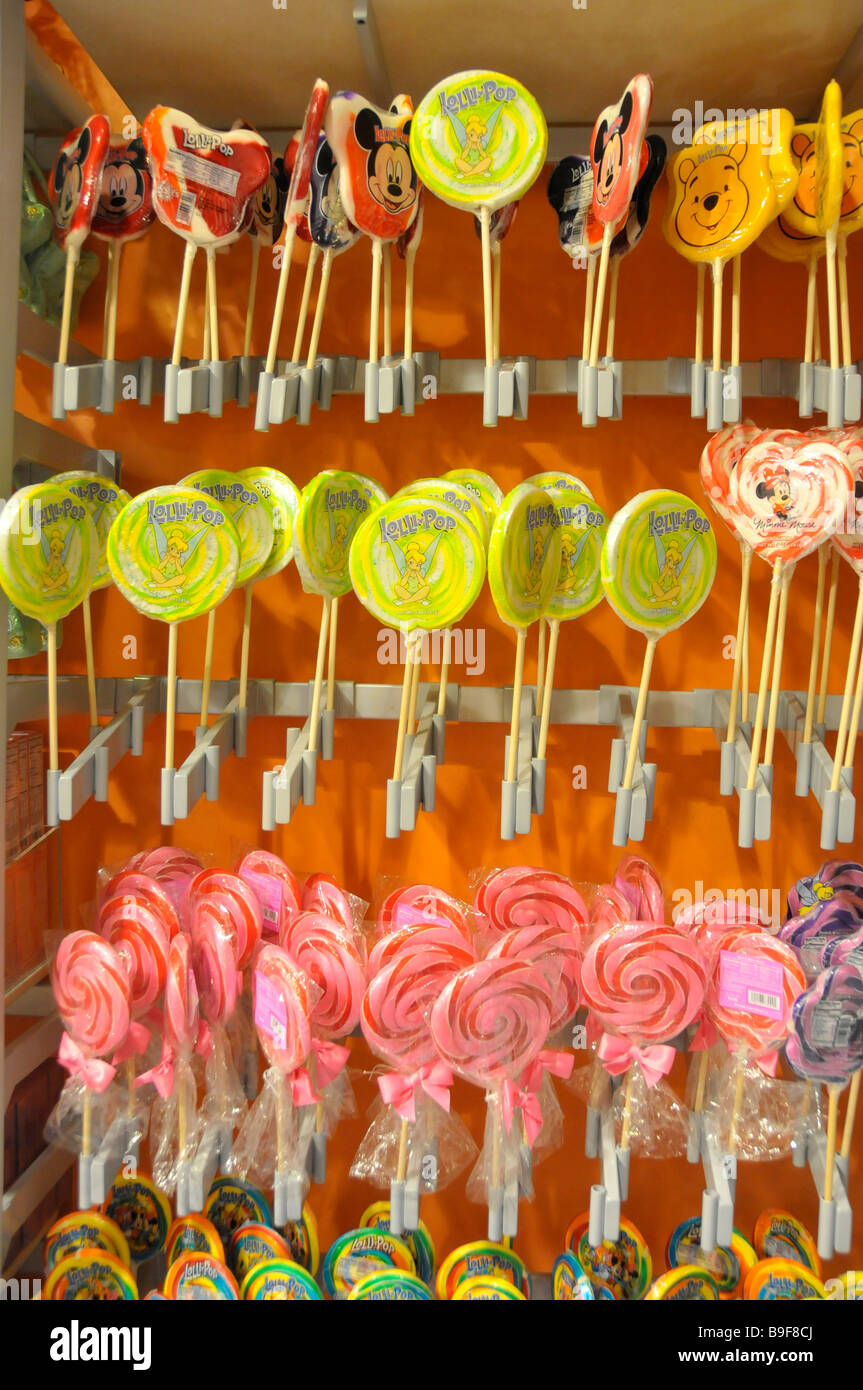 Caramelle colorate Display in Pippo s Candy Shop Downtown Disney di Orlando in Florida Foto Stock