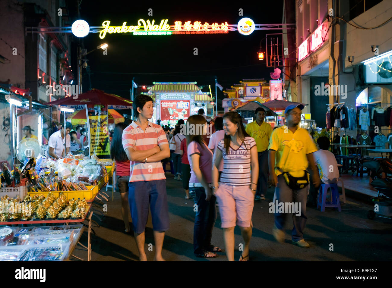Jonker a piedi dal mercato notturno Malacca Malaysia Foto Stock
