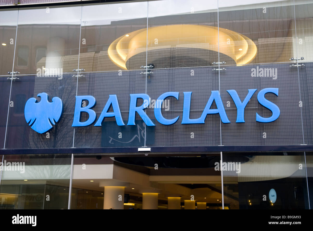 Barclays Bank segno su Market street Manchester City Centre Regno Unito Foto Stock