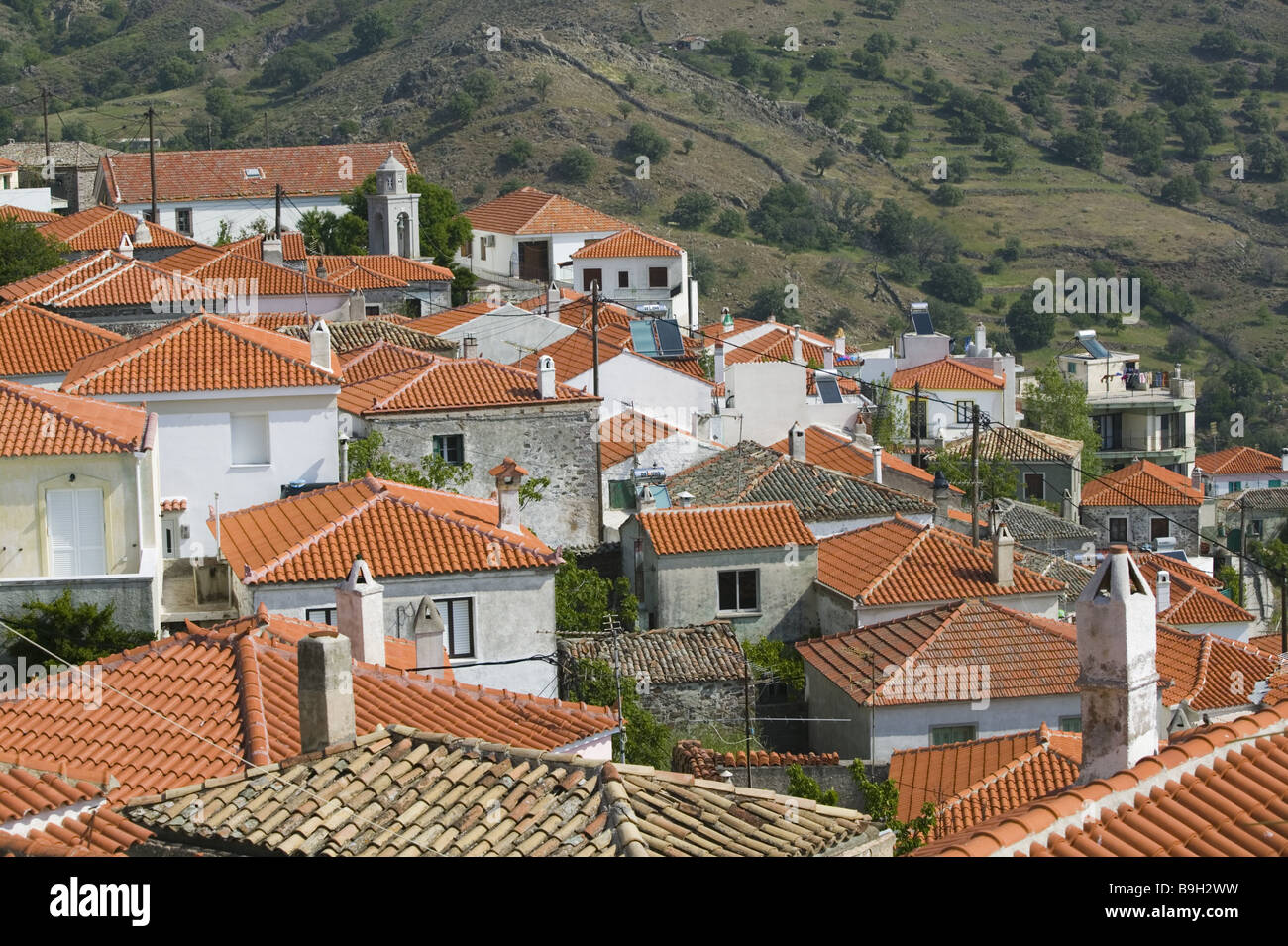 Grecia isola di Lesbo Agra City View Europa Mediterraneo-isola città case residences architettura tetti in mattoni di tetti Foto Stock