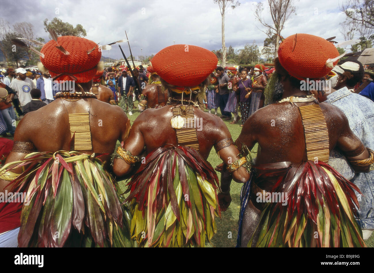 Al di fuori della tradizione Blätterröcke nativi parte folklore Goroka Goroka-mostra gruppo Highland mostra Highland-show highland Foto Stock